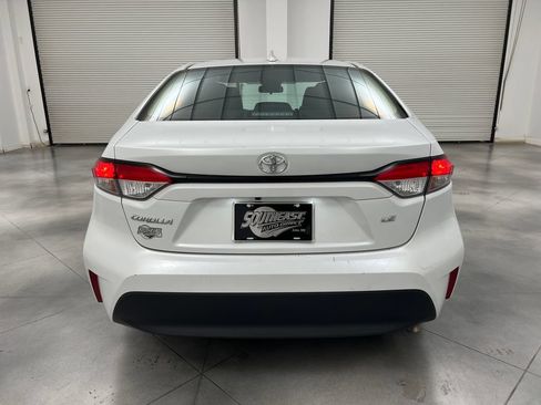 Used 2024 Toyota Corolla LE FWD image 8