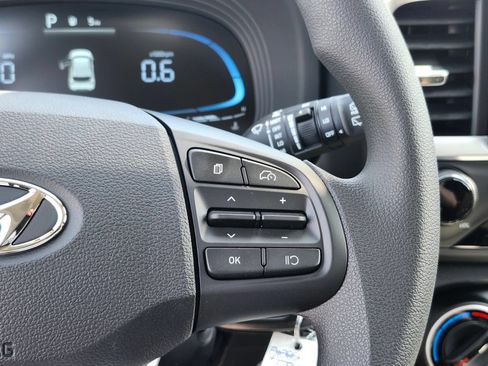 New 2026 Hyundai Venue SE FWD image 26