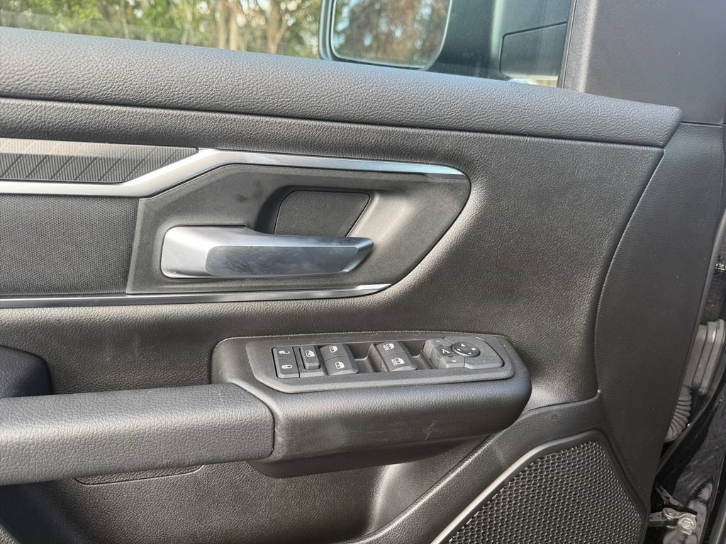 New 2025 RAM 1500 Big Horn AWD/4WD image 19