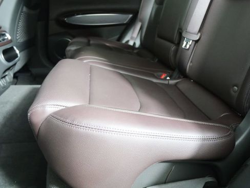 Used 2022 Genesis GV70 2.5T w/ Advanced Package image 15