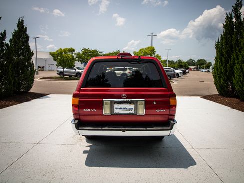 Used 1995 Toyota 4Runner SR5 AWD/4WD image 10