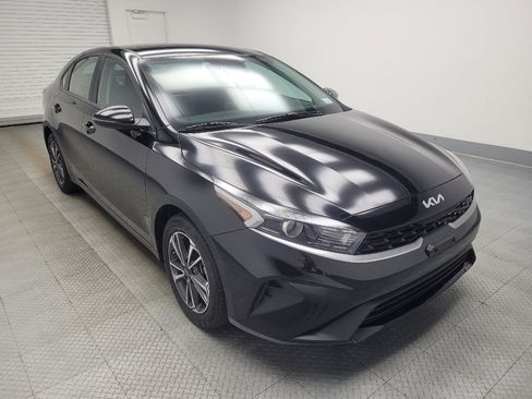 Used 2023 Kia Forte LXS w/ LXS Technology Package image 13