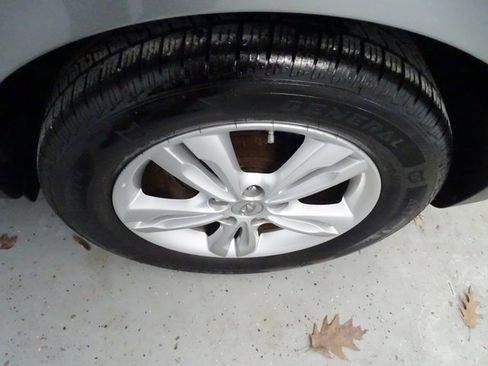 Used 2012 Hyundai Tucson GLS image 25