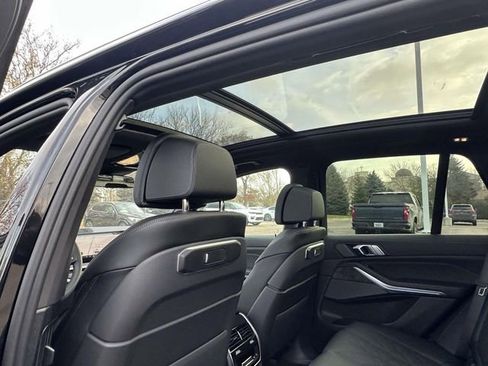 New 2026 BMW X5 xDrive50e image 11