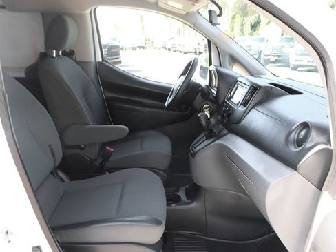 Used 2018 Nissan NV200 SV w/ Navigation Package FWD image 34