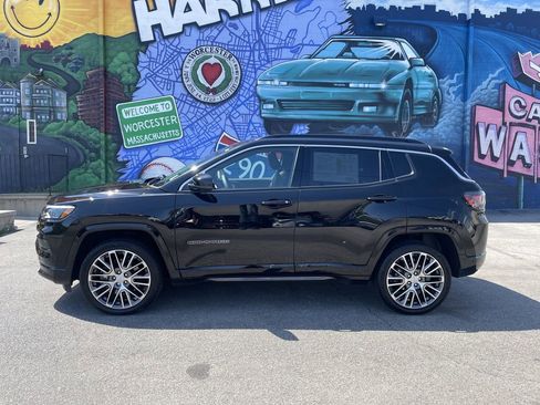 Used 2023 Jeep Compass Limited w/ Elite Group AWD/4WD image 2