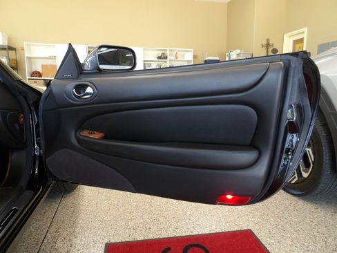 Used 2001 Jaguar XK8 Convertible RWD image 64