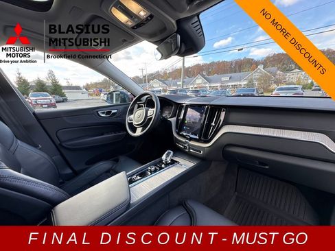 Used 2022 Volvo XC60 B5 Inscription w/ Advanced Package image 14