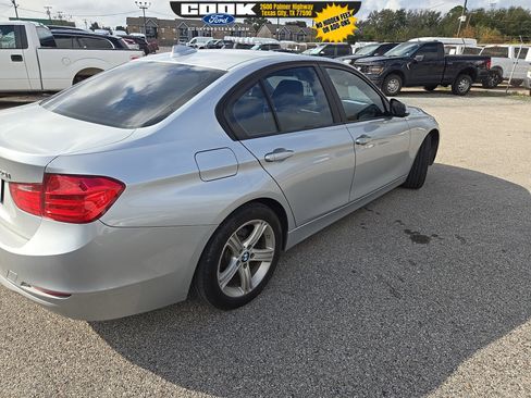 Used 2015 BMW 320i Sedan image 10