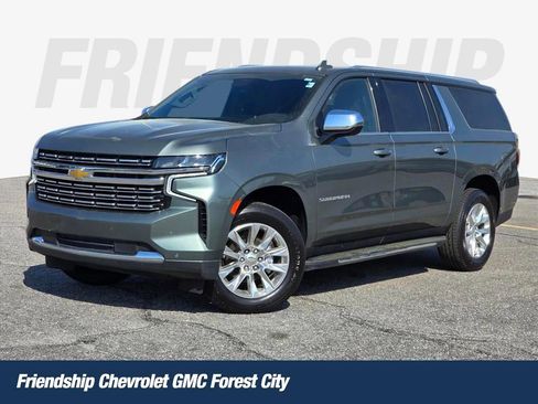 Used 2023 Chevrolet Suburban Premier image 1