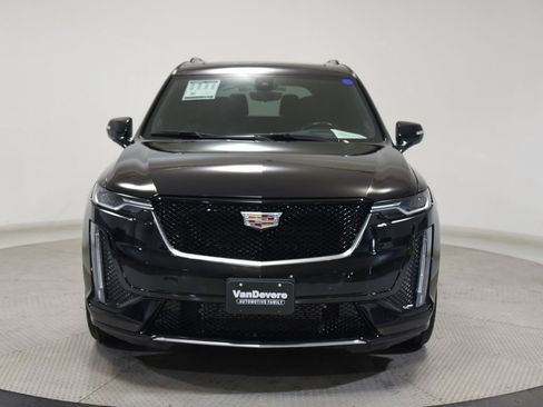 Used 2024 Cadillac XT6 Sport w/ Technology Package AWD/4WD image 2