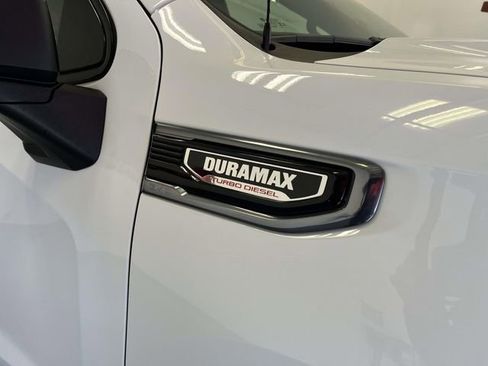 Used 2025 GMC Sierra 1500 AT4 w/ AT4 Premium Package image 3