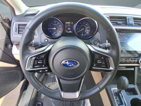 Used 2018 Subaru Outback 2.5i Limited w/ Popular Package #2 image 4