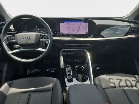 Certified 2025 Audi Q5 Premium w/ Convenience Package AWD/4WD image 9