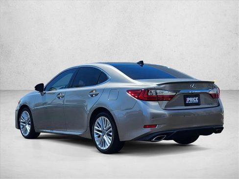 Used 2018 Lexus ES 350 w/ Luxury Package w/Wood Trim FWD image 8