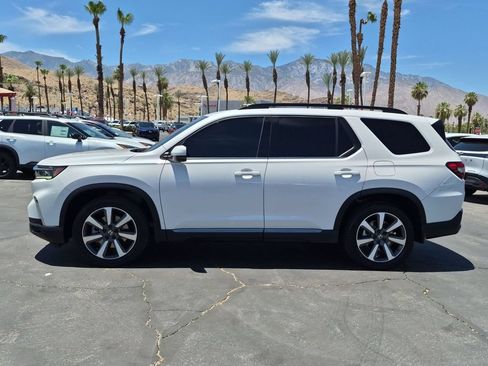 Used 2023 Honda Pilot Elite image 3