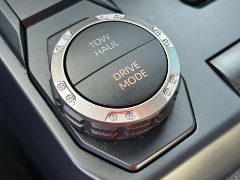 Used 2025 Toyota Tacoma TRD Sport image 37