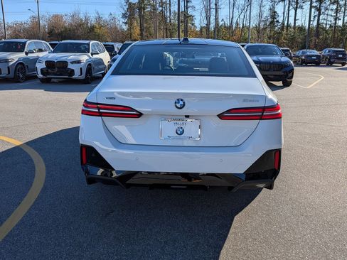 New 2026 BMW 530i xDrive w/ M Sport Package image 4