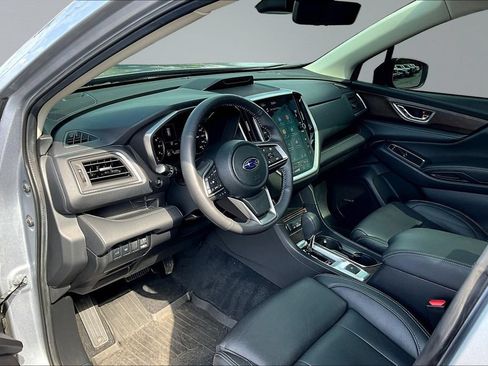 Used 2023 Subaru Ascent Touring AWD/4WD image 19