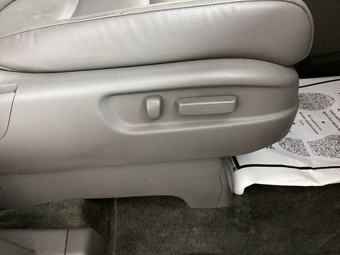Used 2012 Honda Odyssey EX-L image 9