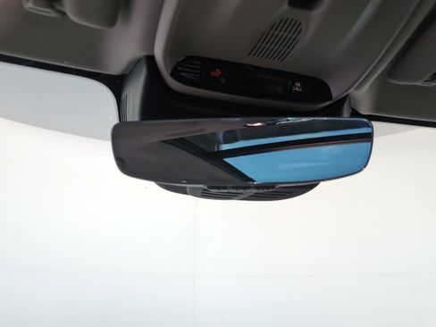 Used 2022 Volvo V60 T5 Cross Country w/ Advanced Package image 17