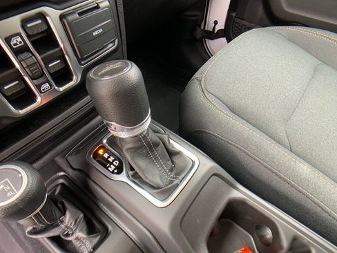 New 2026 Jeep Gladiator Sport image 25