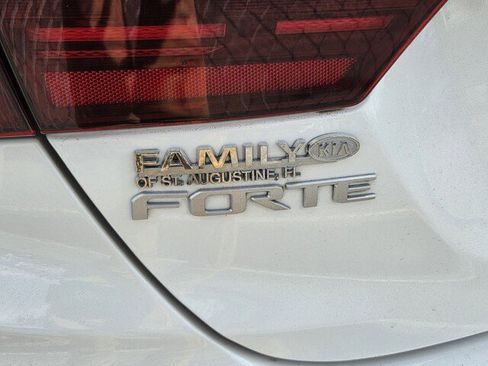 Used 2022 Kia Forte GT-Line w/ GT-Line Premium Package image 21