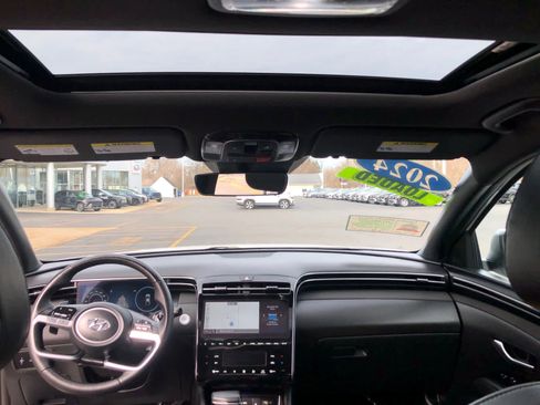 Certified 2024 Hyundai Santa Cruz Limited image 33