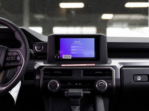 Used 2025 Toyota 4Runner SR5 image 18