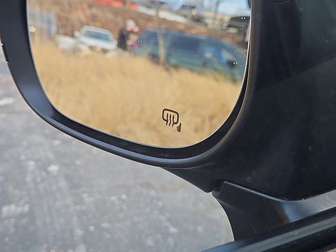 Certified 2025 Subaru Forester Premium image 16