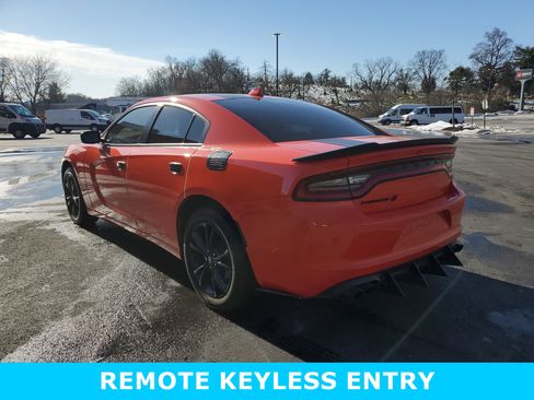 Used 2021 Dodge Charger SXT w/ Driver Convenience Group image 7
