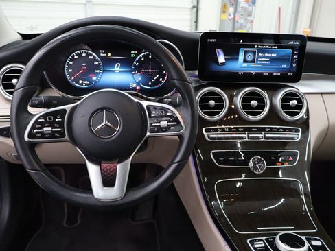 Used 2021 Mercedes-Benz C 300 Sedan image 20