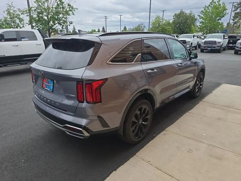 Used 2021 Kia Sorento SX AWD/4WD image 4