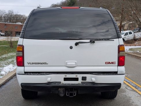 Used 2003 GMC Yukon XL Denali image 7