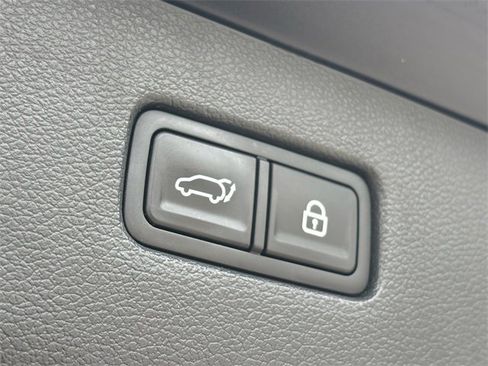 Used 2021 Genesis GV80 3.5T Advanced + image 21