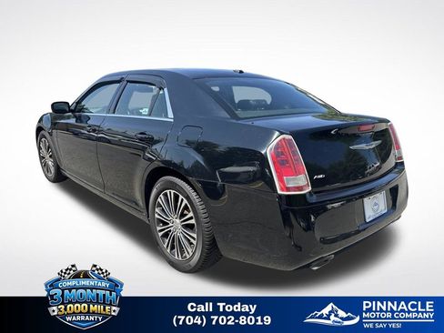 Used 2013 Chrysler 300 S w/ Luxury Group AWD/4WD image 7