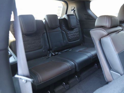 New 2025 Nissan Armada Platinum Reserve image 35