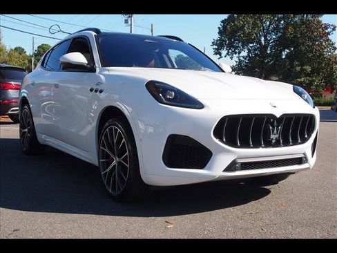 Used 2023 Maserati Grecale GT image 7