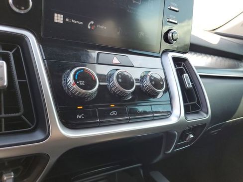 Used 2021 Kia Sorento LX image 21