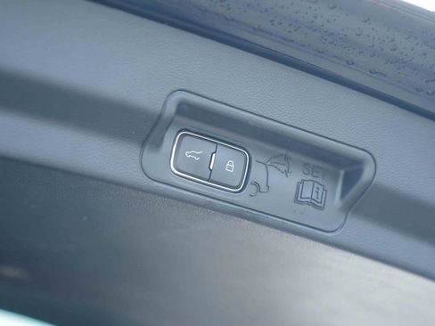 Certified 2024 Ford Explorer XLT w/ Equipment Group 202A AWD/4WD image 14