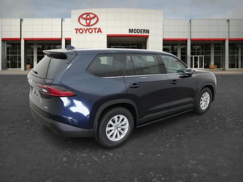 New 2026 Toyota Grand Highlander XLE FWD image 19