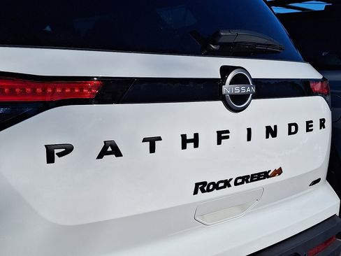 New 2025 Nissan Pathfinder Rock Creek image 5