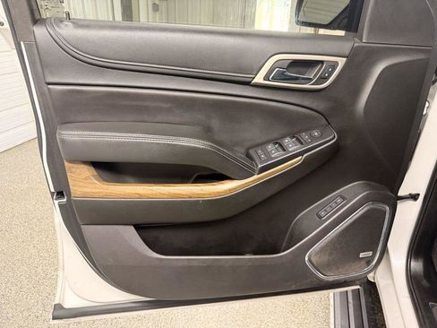 Used 2019 GMC Yukon XL Denali w/ Denali Ultimate Package image 27