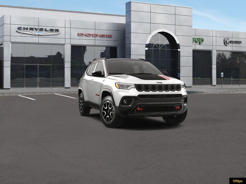 New 2026 Jeep Compass Trailhawk w/ Sun, Sound & Navigation Group AWD/4WD image 16