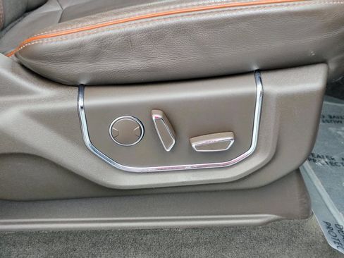 Used 2017 Ford F350 King Ranch w/ FX4 Off-Road Package image 37