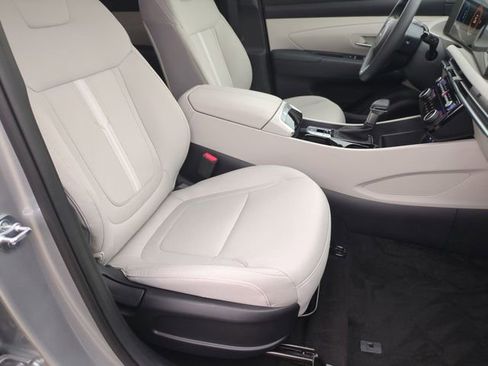 Certified 2025 Hyundai Tucson SEL image 18