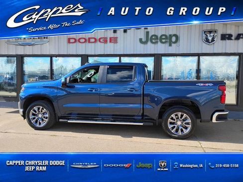 Used 2022 Chevrolet Silverado 1500 LT AWD/4WD image 1