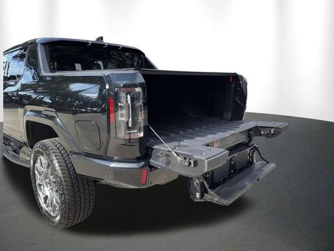 Used 2025 GMC Hummer EV 3X AWD/4WD image 24