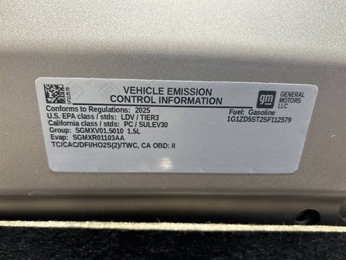 Used 2025 Chevrolet Malibu LT FWD image 22