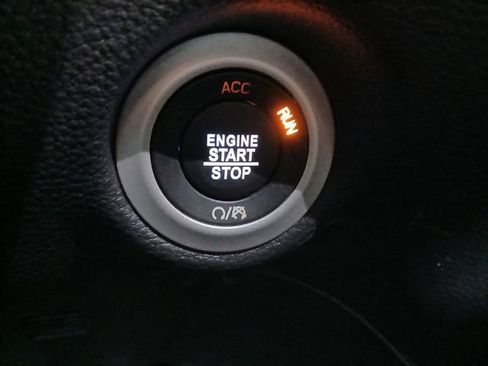 New 2026 Chrysler Pacifica Limited image 25